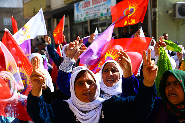 Manifestation de protestation à Silopi, le 3 mars dernier, où Seve Demir, Pakize Nayir et Fatma Uyar, trois militantes kurdes, ont été assassinées début janvier © DR