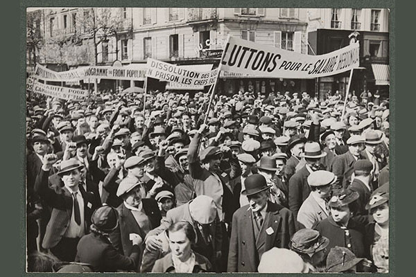Défilé du 1er Mai vers 1937-1939 © Mauric - Mémoires d'Humanité / Archives départementales de la Seine-Saint-Denis 