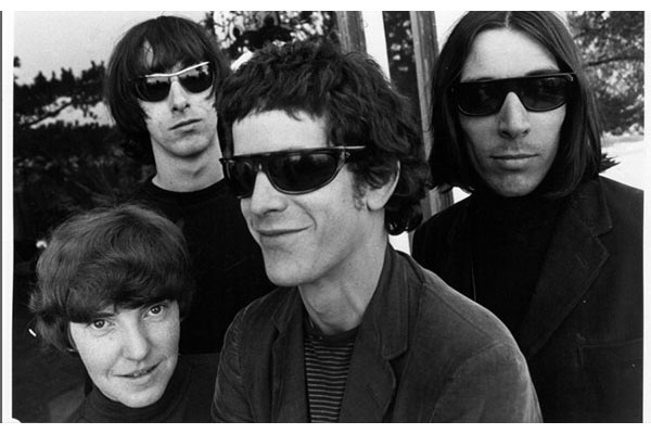 The Velvet Underground au Castle, Los Angeles (1966). De g. à d. : Moe Tucker, Sterling Morrison, Lou Reed, John Cale © Gerard Malanga