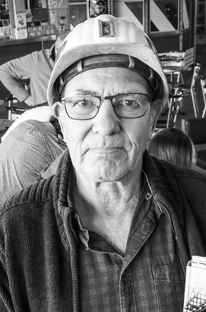 De la mine à EDF-GDF, histoires de reconversion | Journal des Activités Sociales de l'énergie | 84573 Rassemblement danciens mineurs