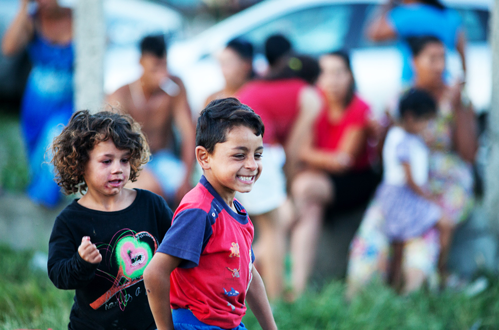 Enfants pauvres dans les pays riches