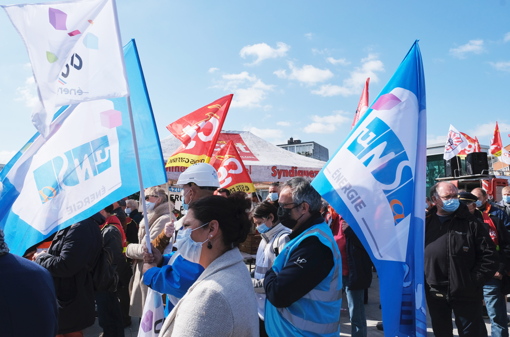 Un anniversaire sous le signe de la lutte contre Hercule | Journal des Activités Sociales de l'énergie | 103301 Manifestation pour les 75 ans de la nationalisation des IEG Dieppe