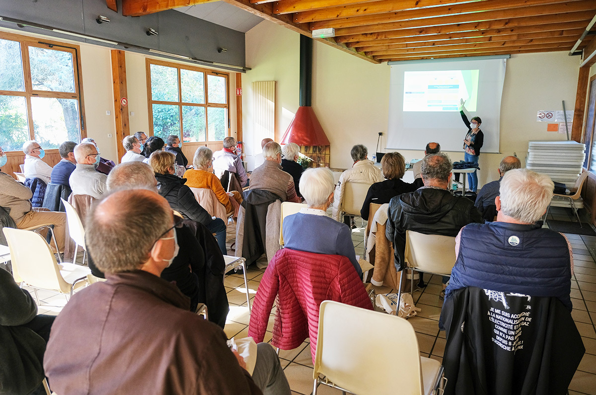 Un forum "seniors" pour prendre sa santé en main et connaître ses droits | Journal des Activités Sociales de l'énergie | 111980 Forum Senior CMCAS Loire Atlantique Vendee
