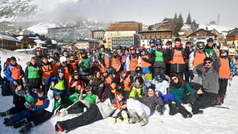 [En images] Un jour, une colo dans les Pyrénées | Journal des Activités Sociales de l'énergie | 114678 Colo 12 14 ski la Mongie