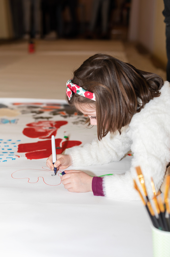 À Savines-le-Lac, on interroge les migrations avec art | Journal des Activités Sociales de l'énergie | 114849 Residence dartiste Hura Mirsheka a Savines