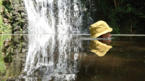 "Renversante immersion", d'Edouard Sautai, Horizons arts nature en Sancy 2022. ©Edouard Sautai