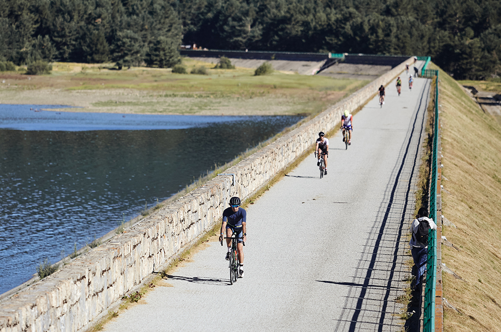 Pour la première fois de son histoire, le parcours de l’Altriman est passé sur le barrage.