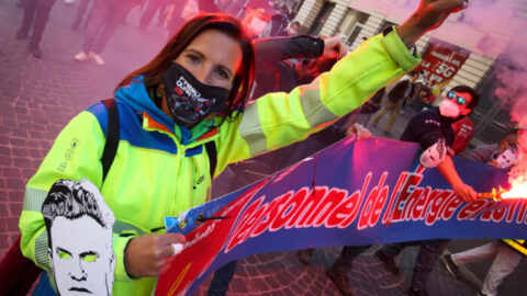 Manifestation des électriciens et gaziers à l'occasion du 75e anniversaire de la nationalisation des industries électriques et gazières, Marseille, avril 2021.