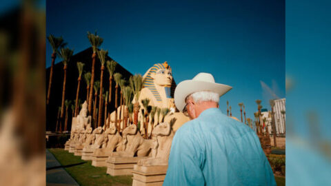 "The Luxor Hotel and Casino, Las Vegas, USA, 1994", de Martin Parr, exposition Fondation EDF