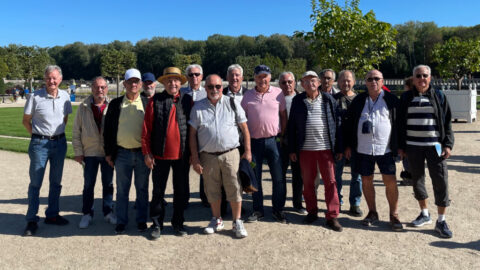 Les anciens élèves de l'école de métiers Lyon La Mouche (gaziers), réunis en septembre 2022.