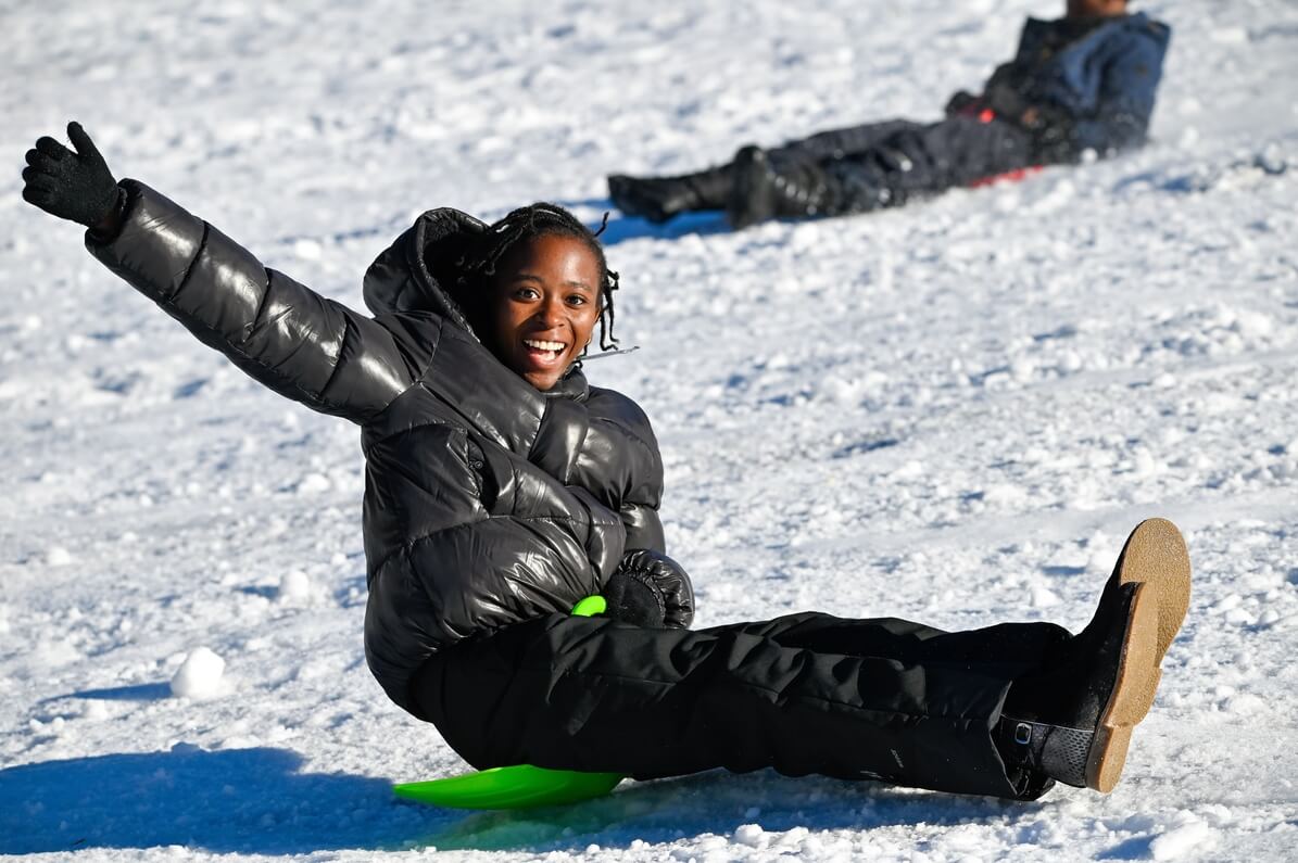 Séjour au ski organisé par la CMCAS Martinique pour ses jeunes bénéficiaires, du 12 au 19 février au centre de vacances de St Jean de Sixt (Haute-Savoie).