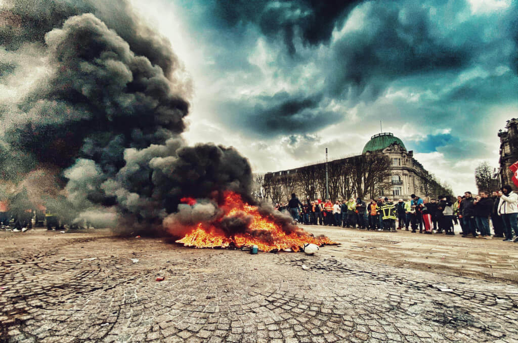 Action des agents des Hauts-de-France devant la préfecture de Lille, mars 2023.