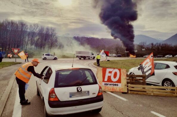 Réforme des retraites : les IEG ne lâchent rien | Journal des Activités Sociales de l'énergie | st georges commiers rd point