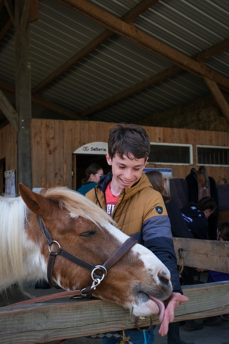 Colo 12-14 ans "Évasions équestres" à Plouézec (Côtes-d'Armor), avril 2023. ©Charles Crié/CCAS