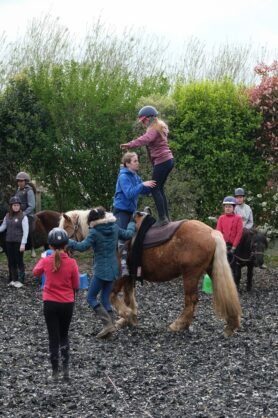 Colos de printemps : vive les expériences ! | Journal des Activités Sociales de l'énergie | 133566 colo evasions equestres avril 2023