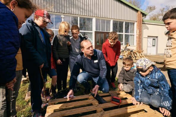 Colos de printemps : vive les expériences ! | Journal des Activités Sociales de l'énergie | 133813 colo bricocolo avril 2023