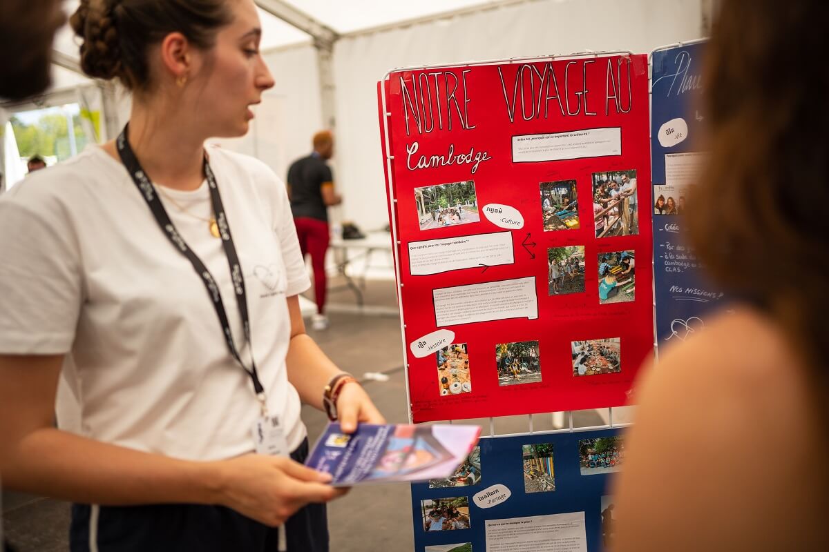 Village des solidarités : présentation d'un voyage solidaire CCAS