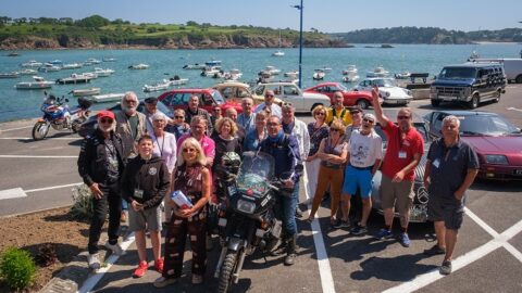 Breizh Armada des véhicules anciens, première édition : le plaisir de rouler à l'ancienne ! | Journal des Activités Sociales de l'énergie | 135665 Breizh Armada 2023 une