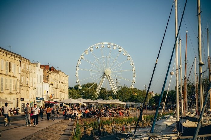 Quartier du vieux port. Carnet de voyage à La Rochelle, CCAS 2023.