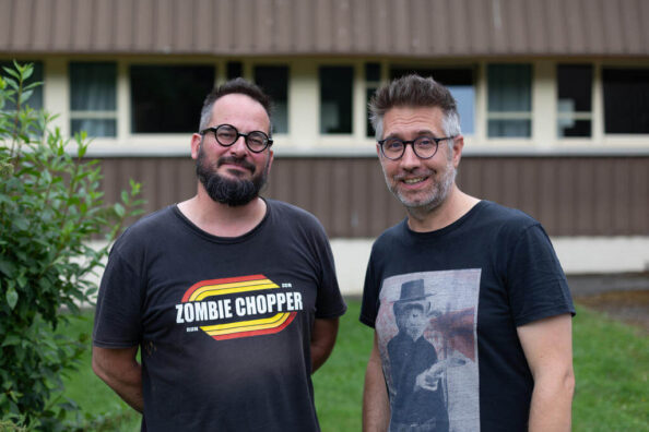 Colos : quand la bande à Julio débarque à Lélex | Journal des Activités Sociales de l'énergie | 136913 Rencontre artistique La bande a Julio lecture dessinee Tony Emeriau et Mickael Roux Lelex 18 07 23 preview