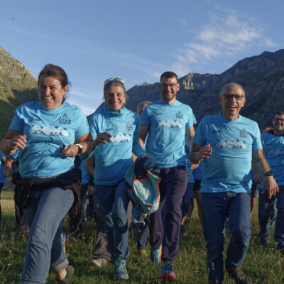 Bénévoles de l'UTMB 2023, chargés du ravitaillement de la course en partenariat avec la CCAS et la CMCAS Pays de Savoie.