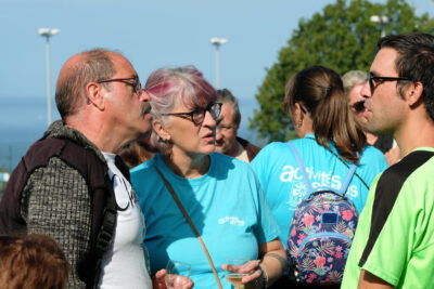 Échange entre les participants. Weekhand : week-end dédié aux familles d'Île-de-France confrontées au handicap organisé par les CMCAS, septembre 2023