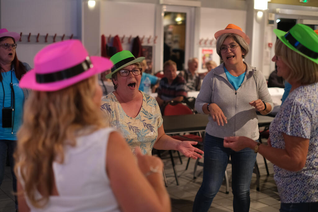 Soirée dansante avec le groupe Spacy de A à Zic. Weekhand : week-end dédié aux familles d'Île-de-France confrontées au handicap organisé par les CMCAS, septembre 2023