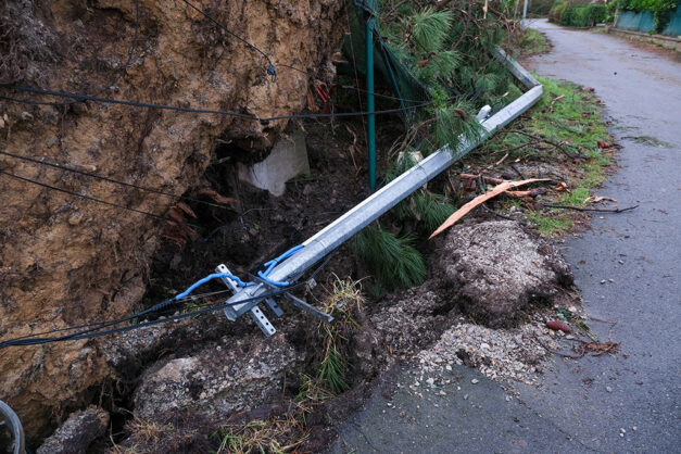 Tempête Ciaran : les agents au chevet d'un réseau "haché menu" dans le Finistère | Journal des Activités Sociales de l'énergie | 20231111 CRIEC Morgat TempeteCIARAN 02