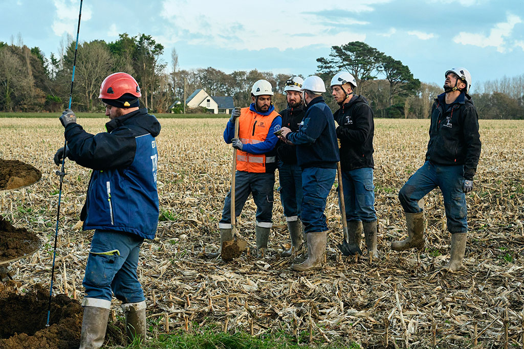 Intervention des agents Enedis après la tempête Ciaran. Finistère, 7 et 8 novembre 2023.