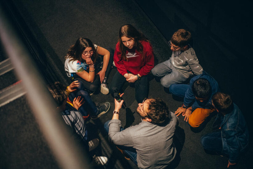 Colos : les enfants de Ramondens maîtres de cérémonie à Cinélatino | Journal des Activités Sociales de l'énergie | 144466 cinelatino 2024