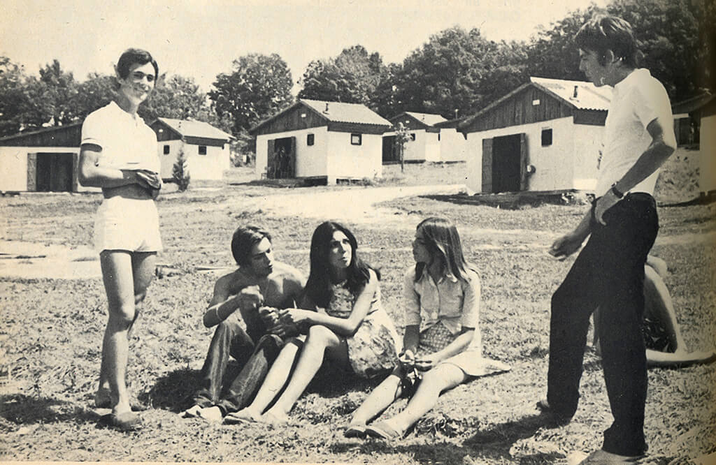 La vitrine de la gestion syndicale | Journal des Activités Sociales de l'énergie | Sejour vacances 1969